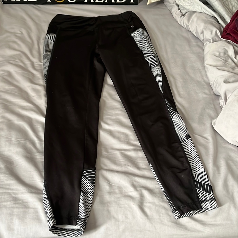 Patterned leggings